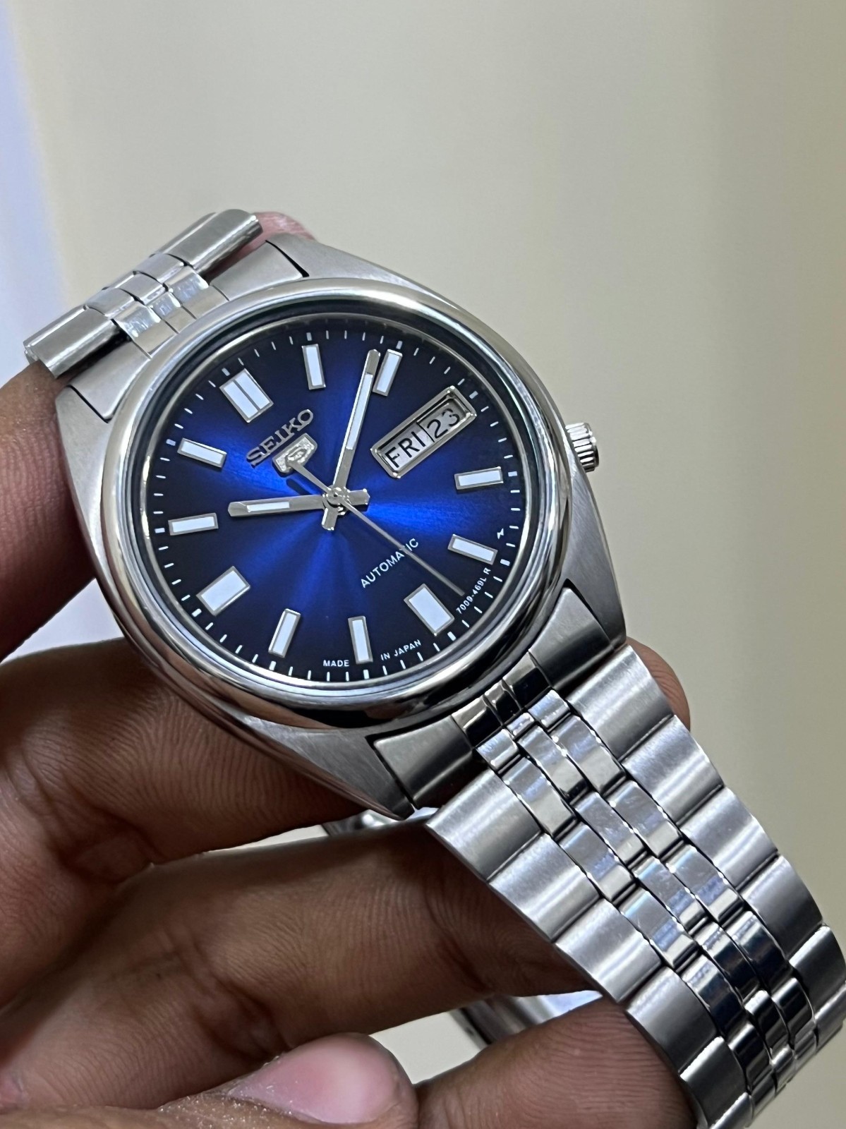 Seiko 5 Automatic Blue And Black Dail Mens Watch japan made 7009