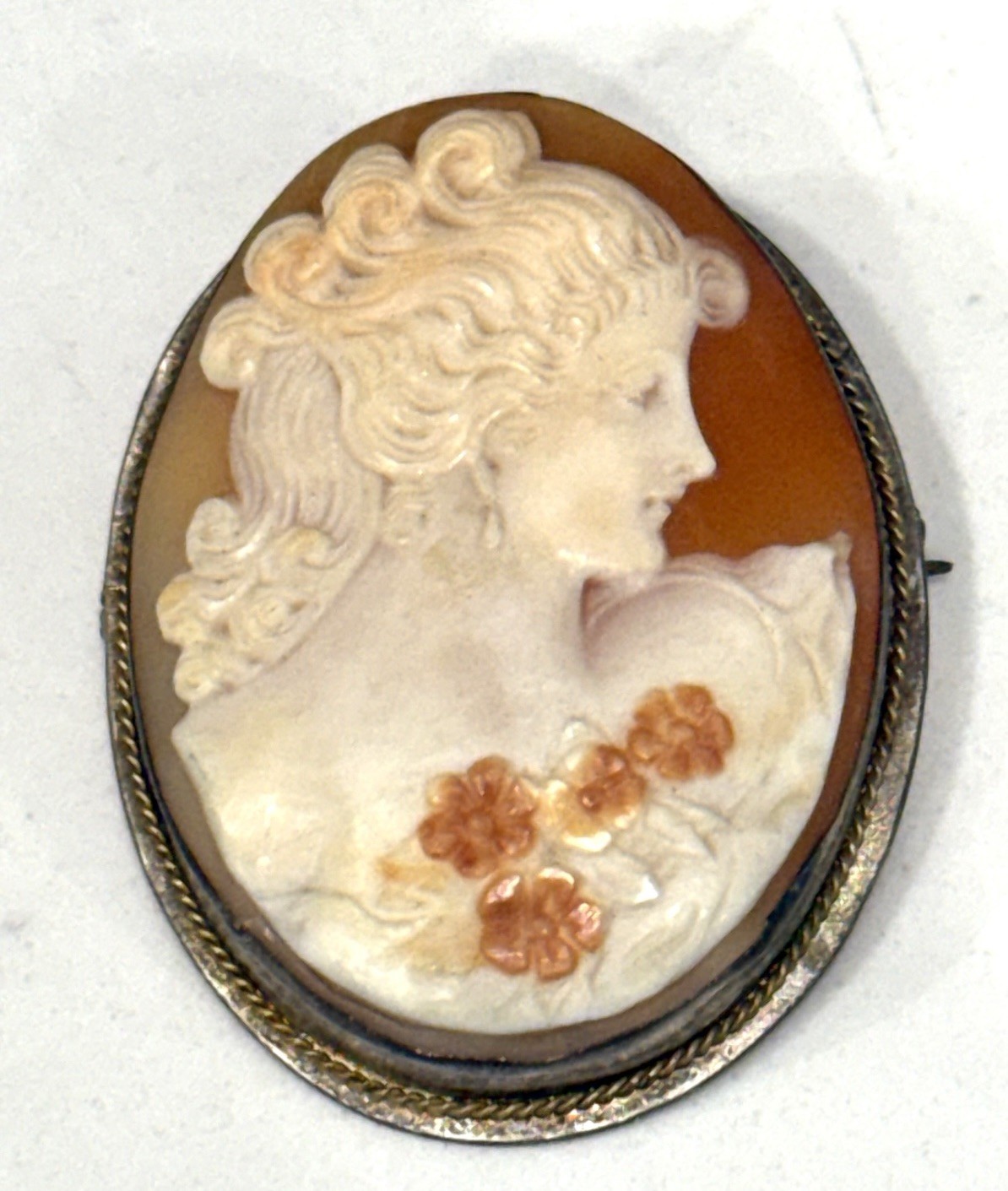 Stunning Shell Cameo profile of a woman adorned With Flowers Brooch/Pendant