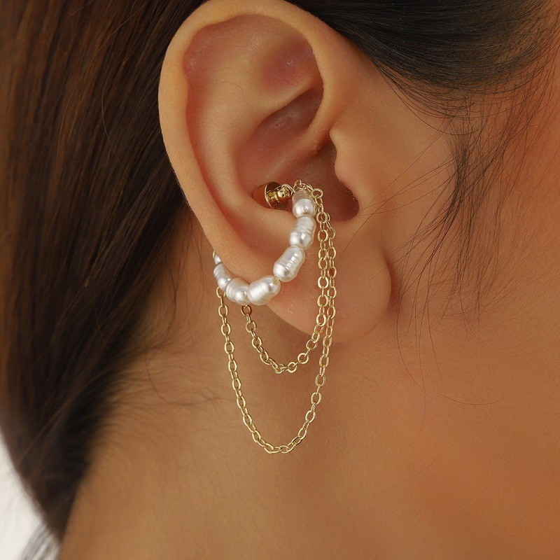 Women’s Multi Material Imitation Pearl Tassel Ear Clip Magnet Earrings Single