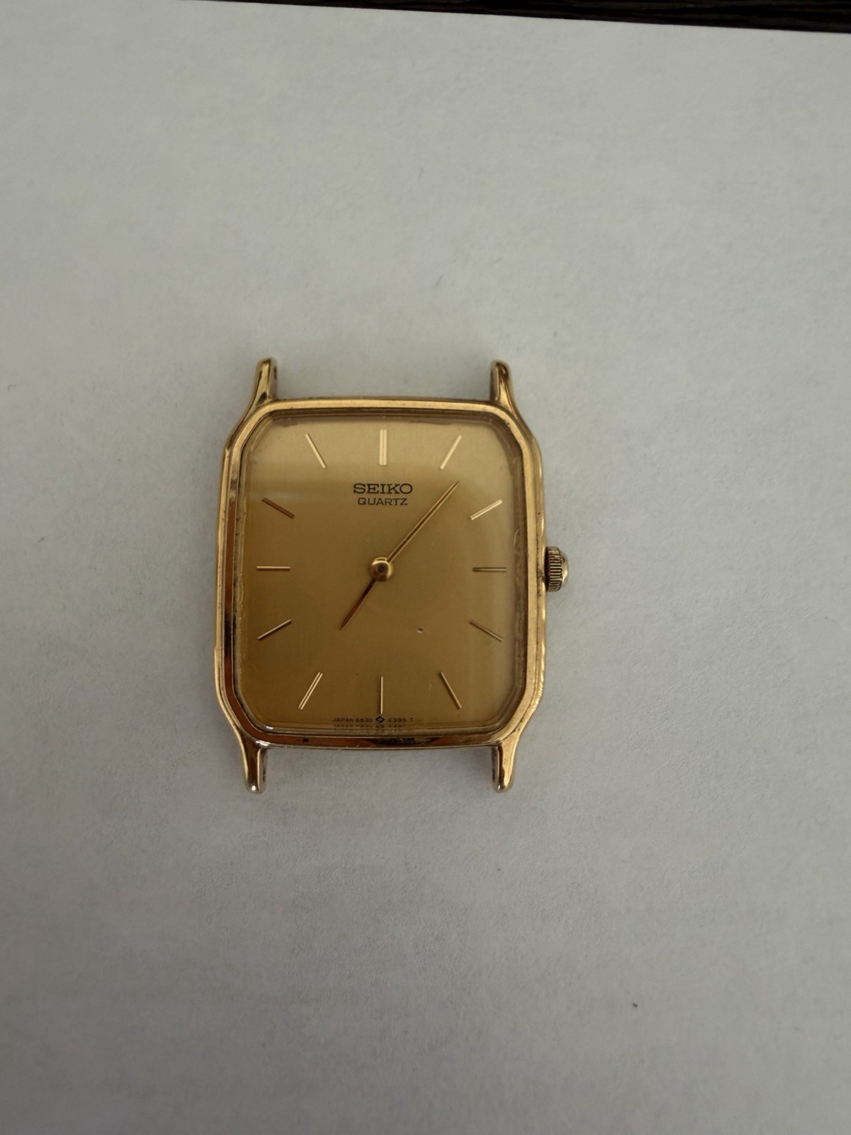 Seiko Quartz Gold Tone Square Analog Dress Watch Head Only Stick Indices