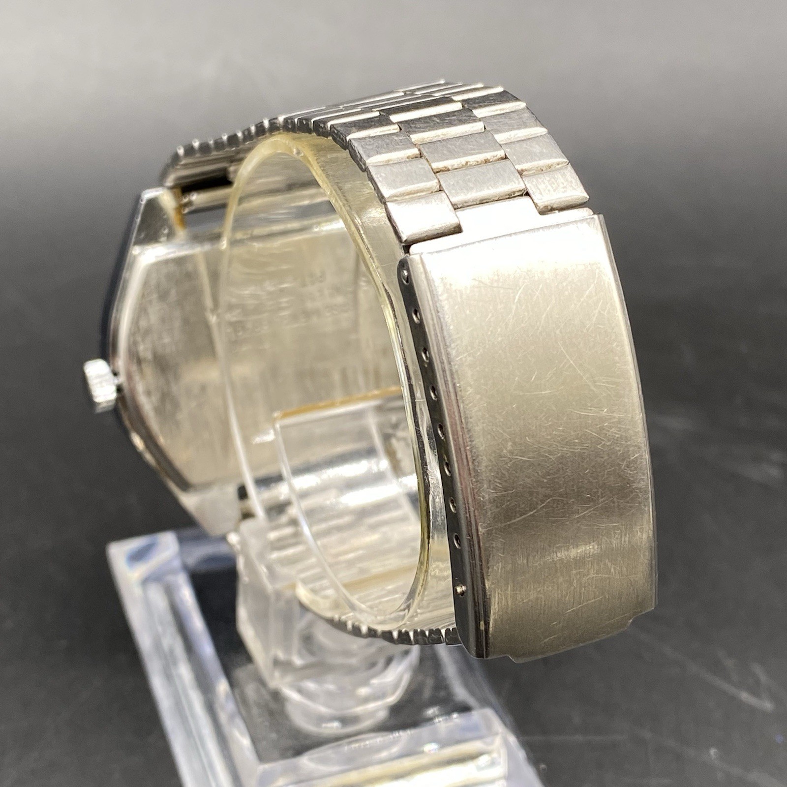 Vintage Dynasty Endura Jump Hour One Jewel Swiss Amida A 420 Watch Mechanical