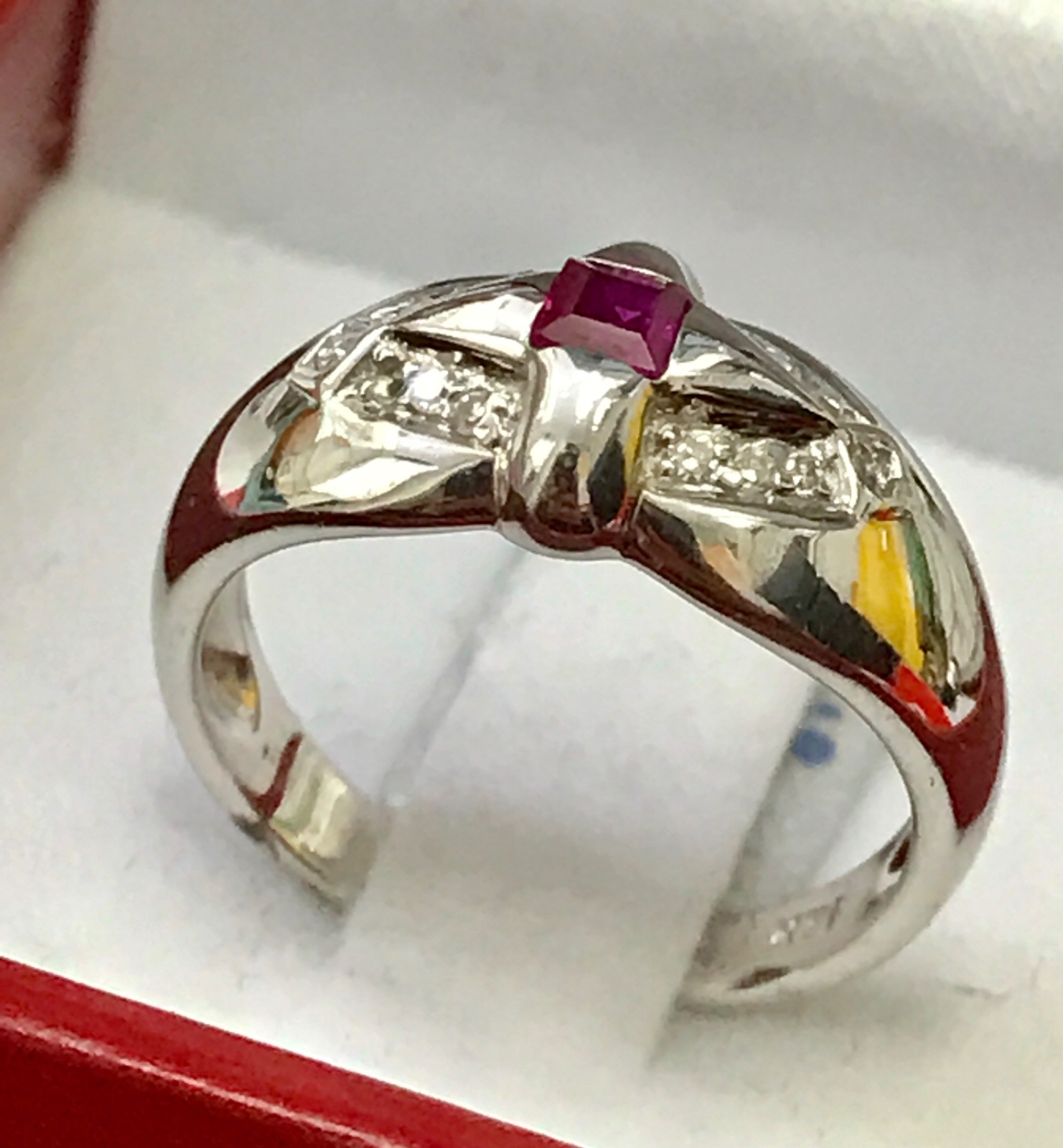 14k white gold Diamond & Ruby Ring 0.22 ct July Birthstone 4.1 gram scrap price