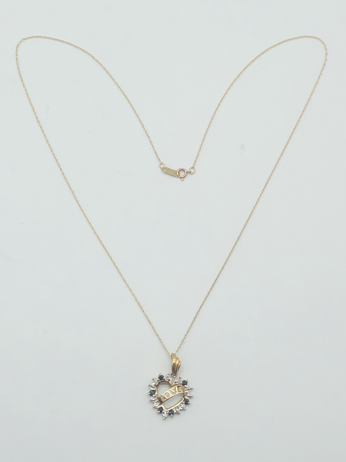 Vtg 10K Yellow Gold Diamond Blue Sapphire Hear Love Pendant Necklace 1.95g – 18”