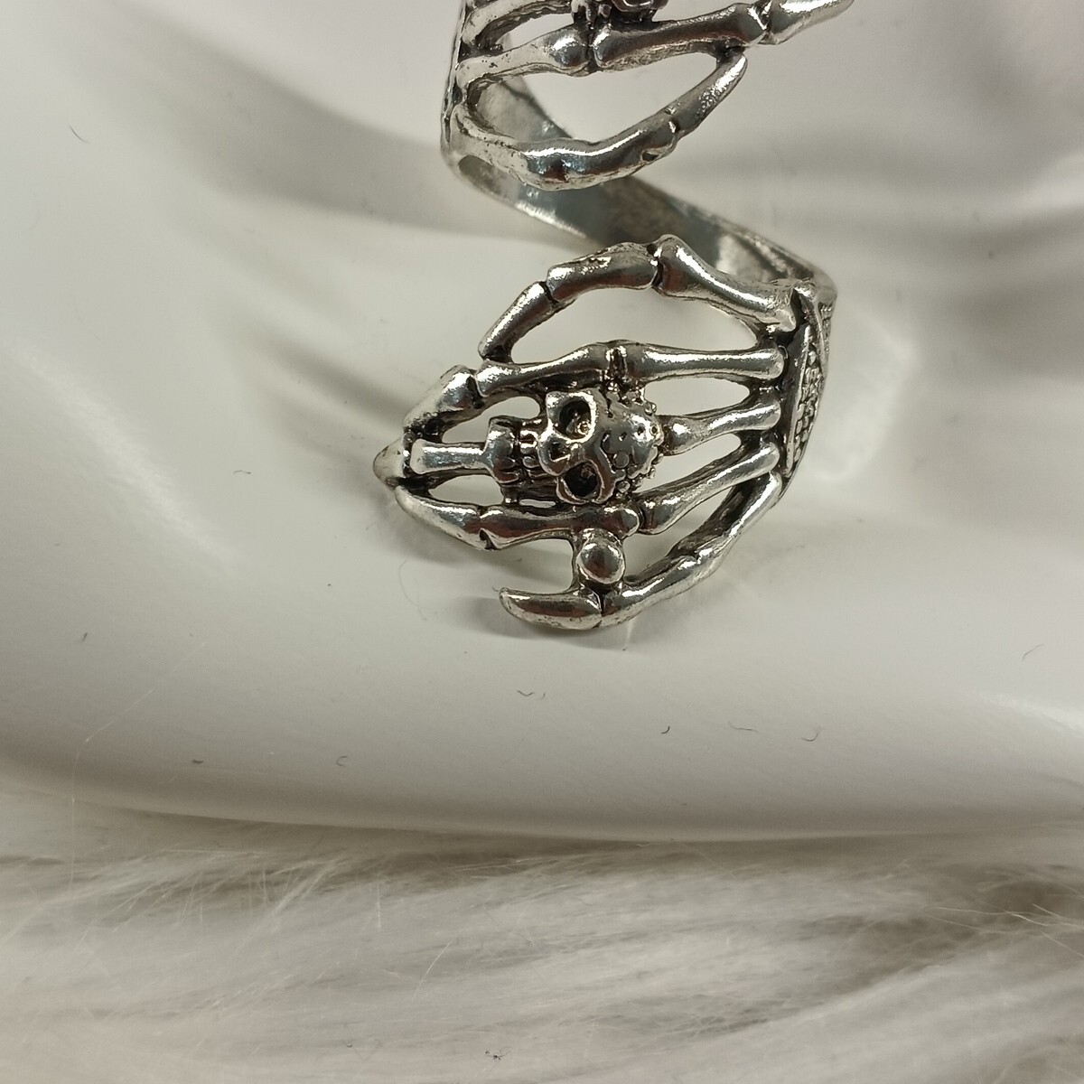 Men’s Bones Halloween ring size 6 alloy silver plated tarnish Fashion Jewelry