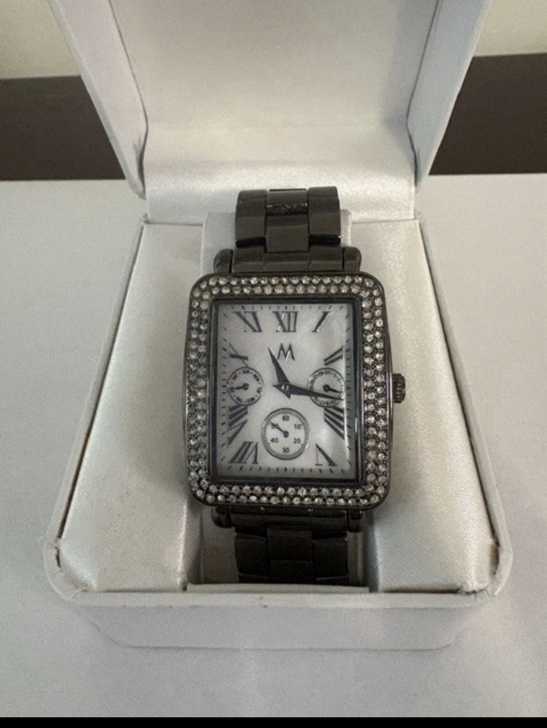 Melania Trump Women’s Crystal Bezel Wristwatch Black Gray Box & Card