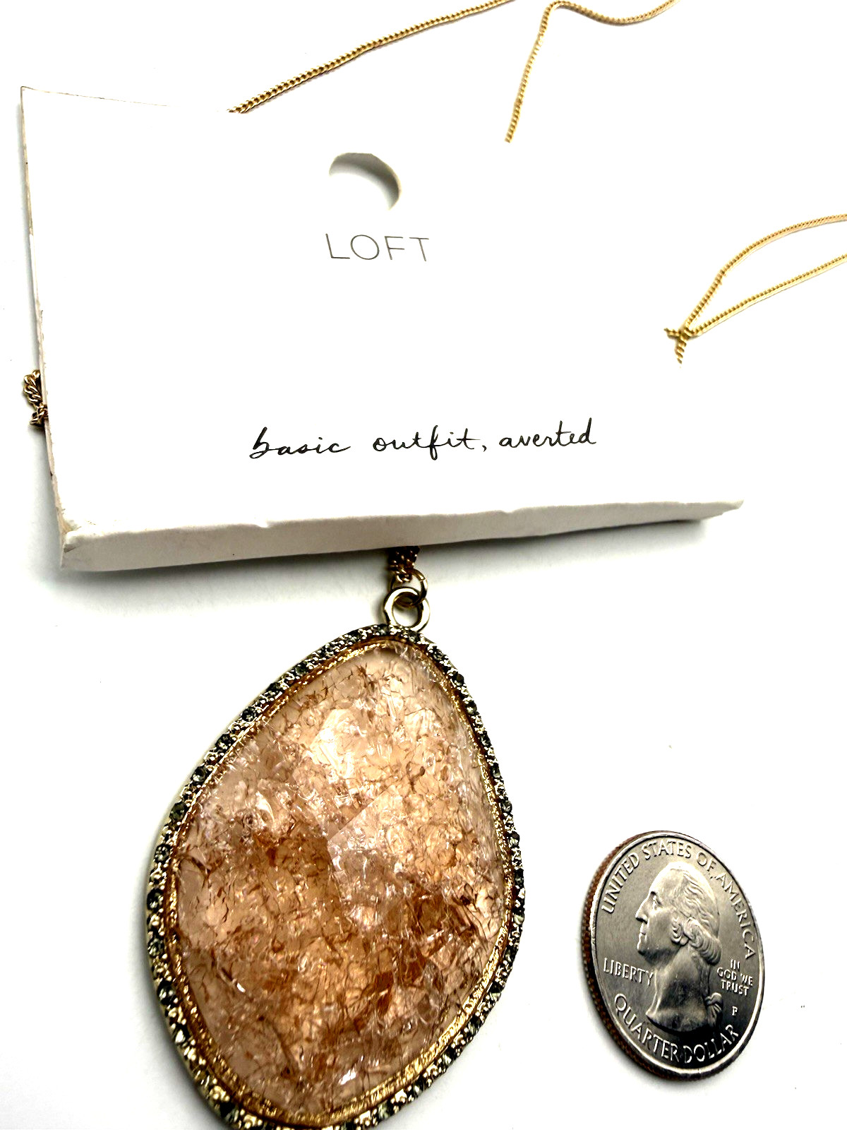 NWT Ann Taylor LOFT 34″ Crackled Pink Glass Pendant Necklace