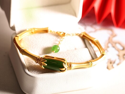 I03 Bamboo Bracelet with Green Jade Sterling Silver 925 Gold Plated