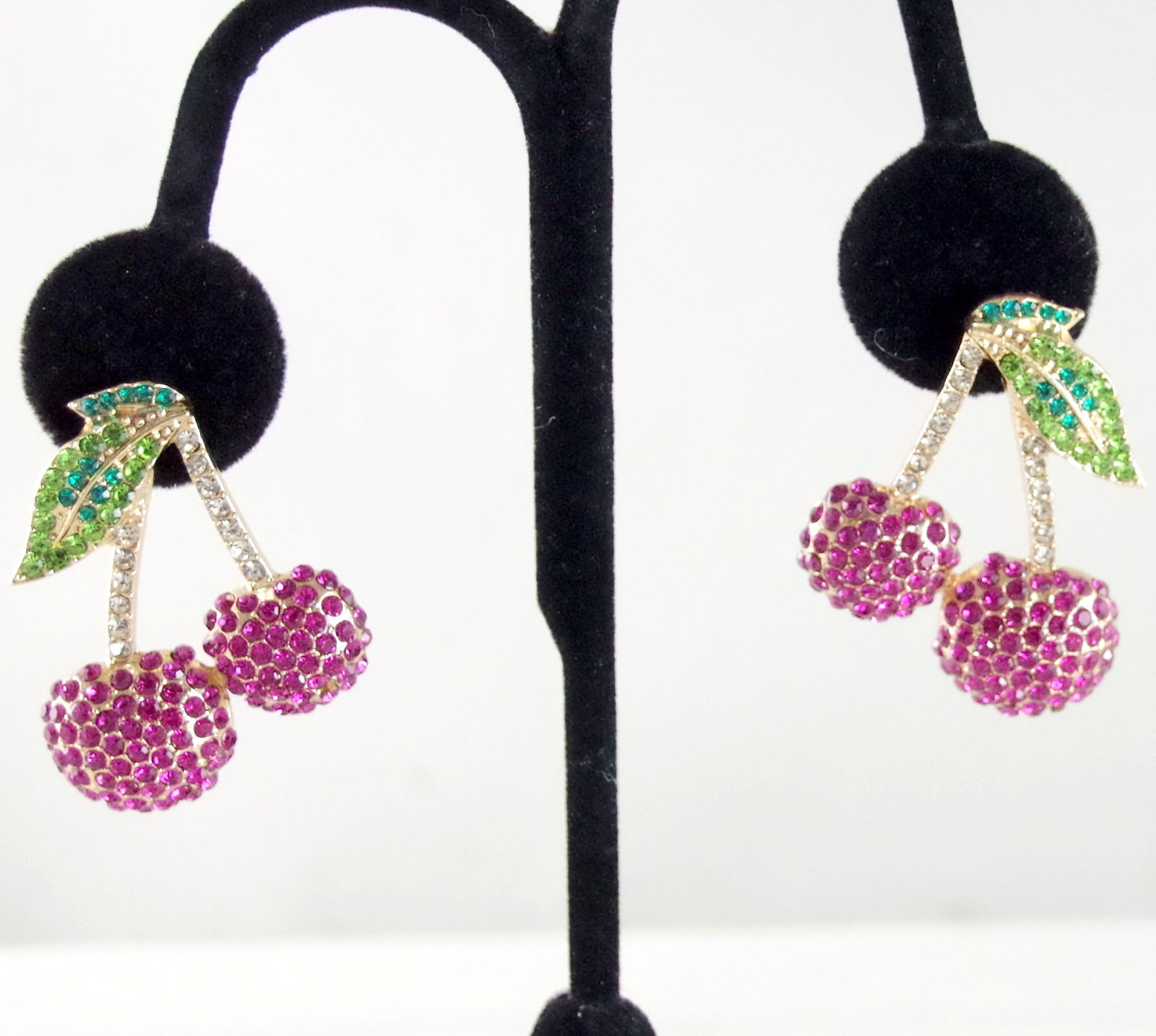 1 5/8″ NWOT BETSEY JOHNSON CRYSTAL RHINESTONE CHERRY FRUIT/ CHERRIES EARRINGS