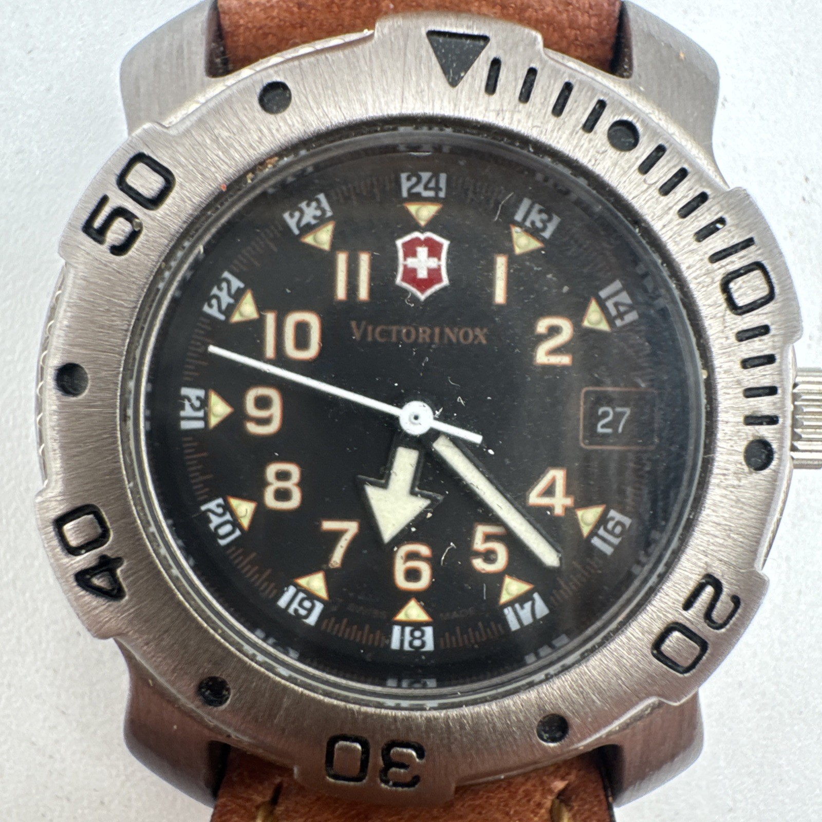 Victorinox Swiss Army Watch Black Dial Brown Leather Strap Water Resistant 166ft