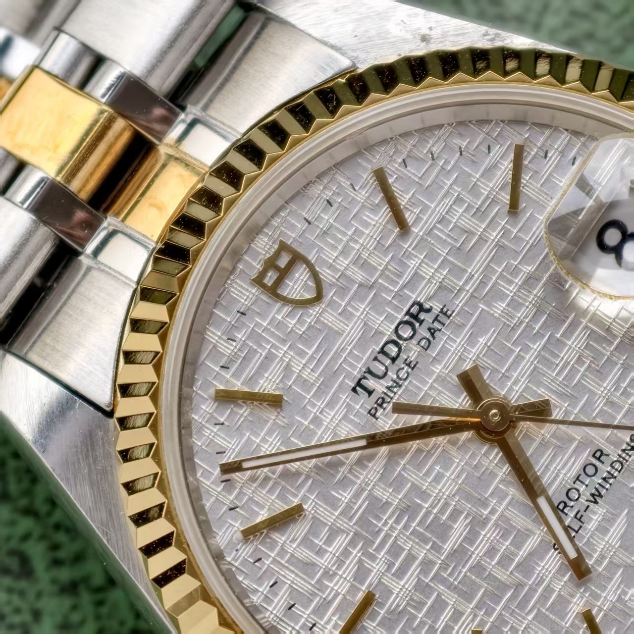 Tudor White Linen Dial Prince Date 74033 Men’s Watch Automatic 34mm