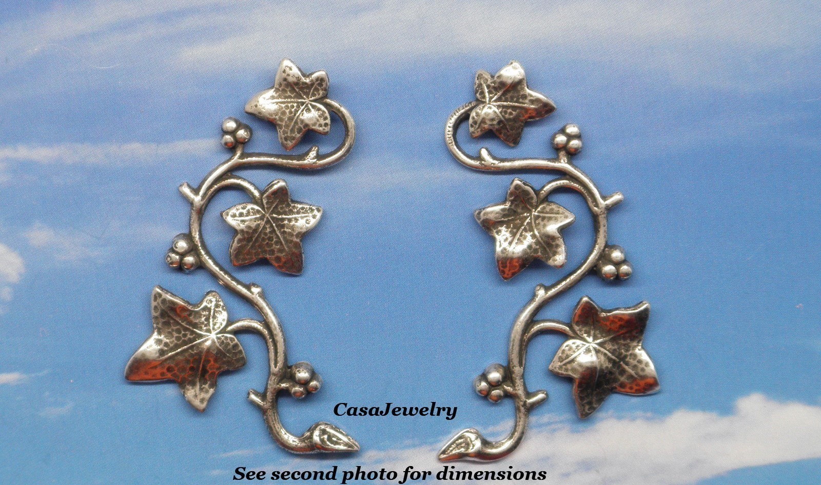 #3504 ANTIQUED .925 STERLING SILVER PLATED LEFT/RIGHT VINE/LEAF – 1 Pair