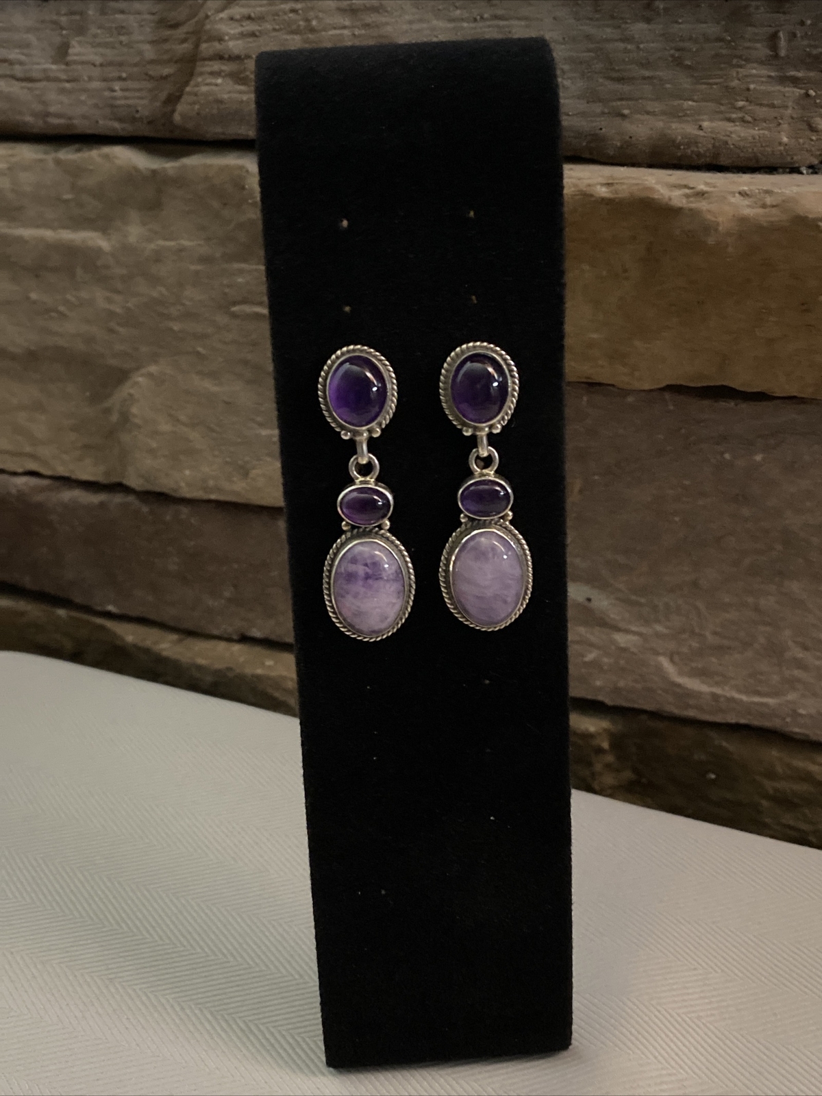 Re’ve Beautiful Sterling Silver “Shades Of Purple” Amethyst Dangle Earrings