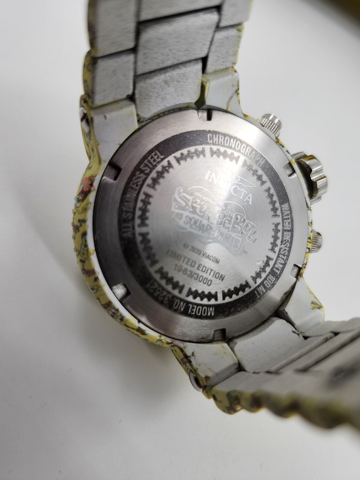 Invicta SpongeBob SquarePants Limited Edition 52mm Watch MOP Dial with Case