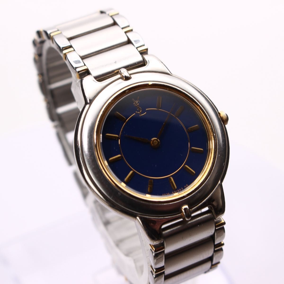 Rare Yves Saint Laurent Women’s Watch 90s Vintage Quartz 4625 E67269 Working