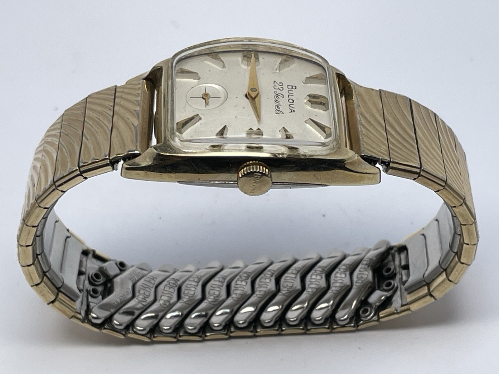 1963 Bulova 23 Jewels Manual Wind Watch Cal. 10 BP In Good Working Condition.