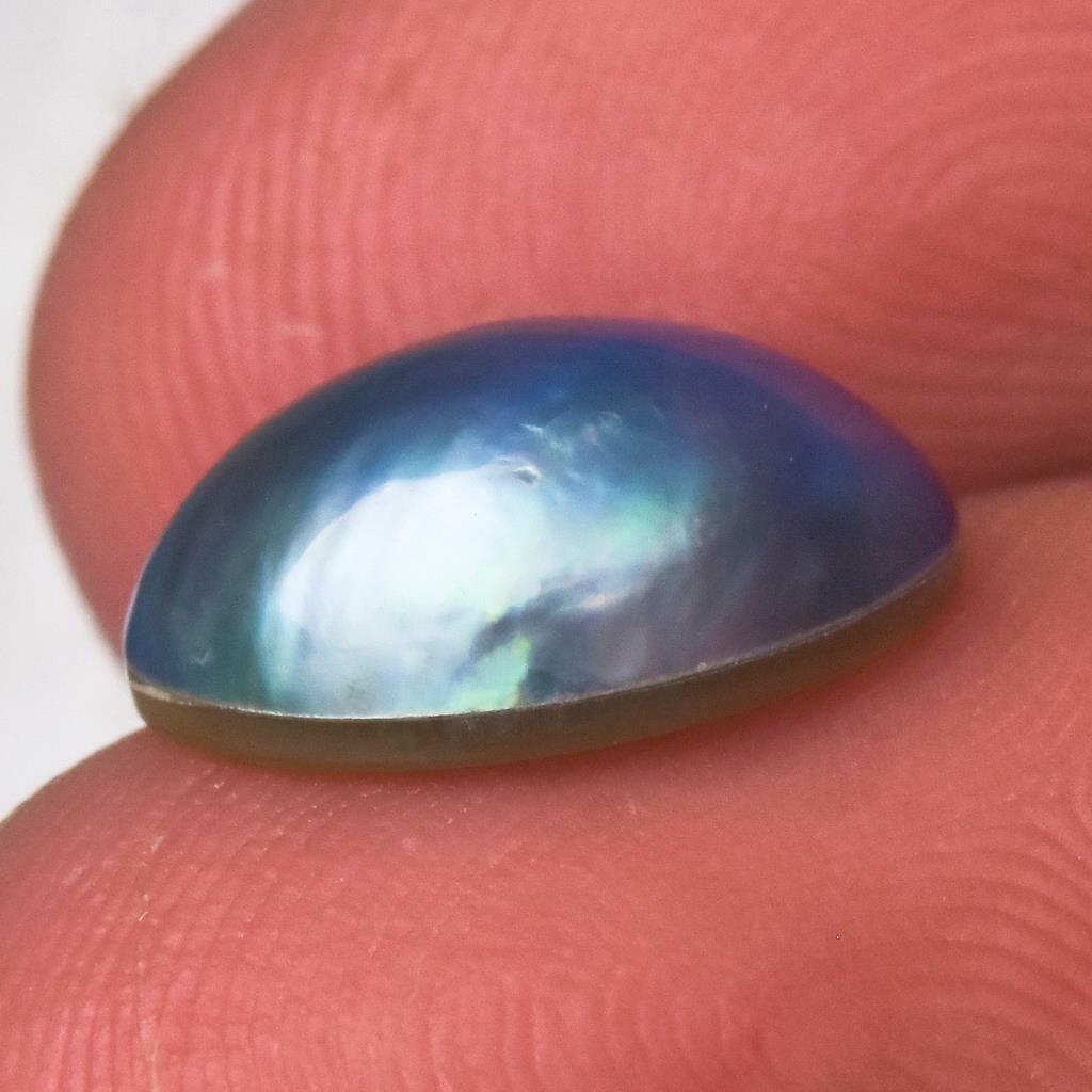 13.45 mm Blue Mabe Pearl Oval Iridescent Cultured in Sumbawa Indonesia 0.60 g