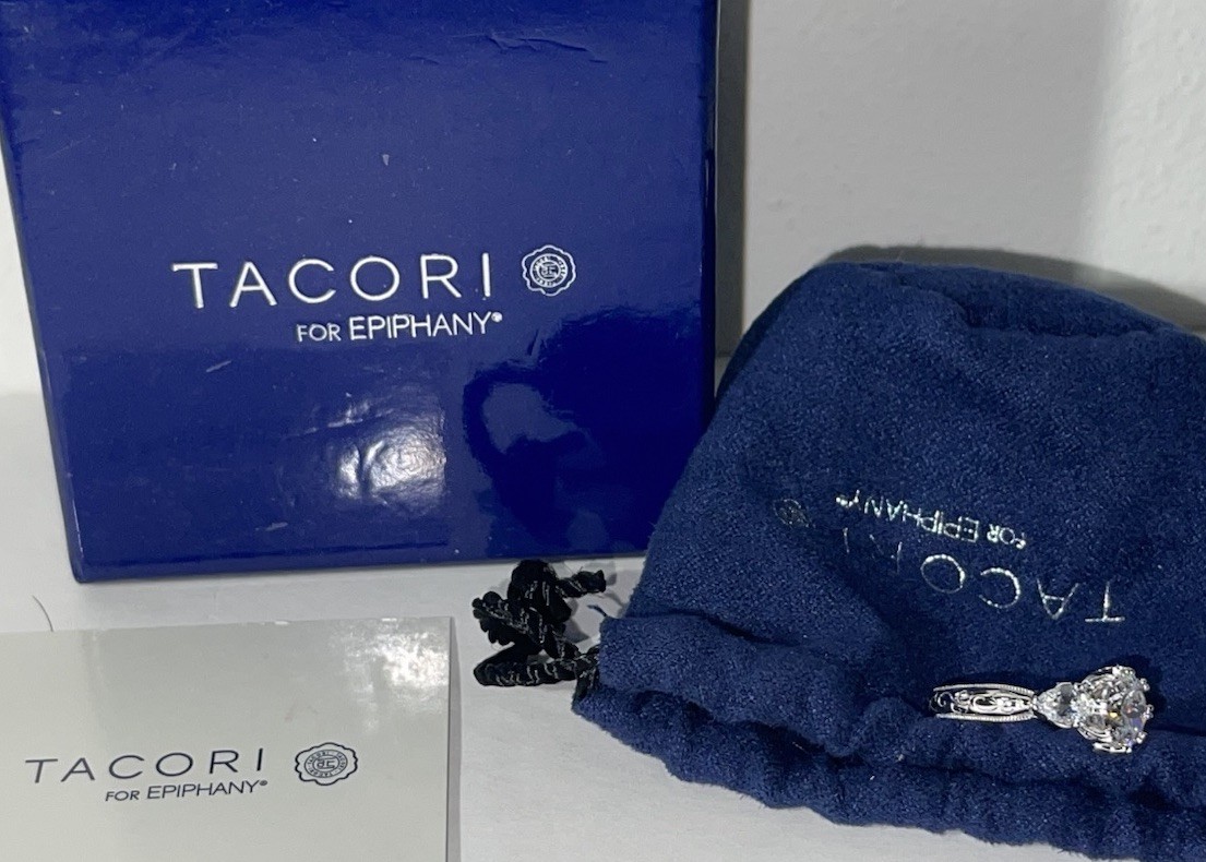 QVC TACORI EPIPHANY DIAMONIQUE BLOOM CUT RING W/ PEAR ACCENTS SZ 6 #J27578
