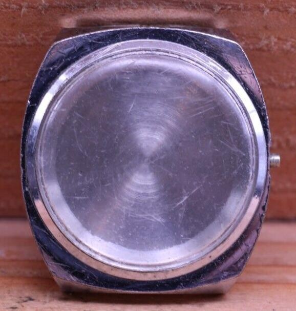 VINTAGE SWISS MEN’S WRIST WATCH CASE 35.2×37.4mm 30.7mm MOVEMENT SEAT (GV)