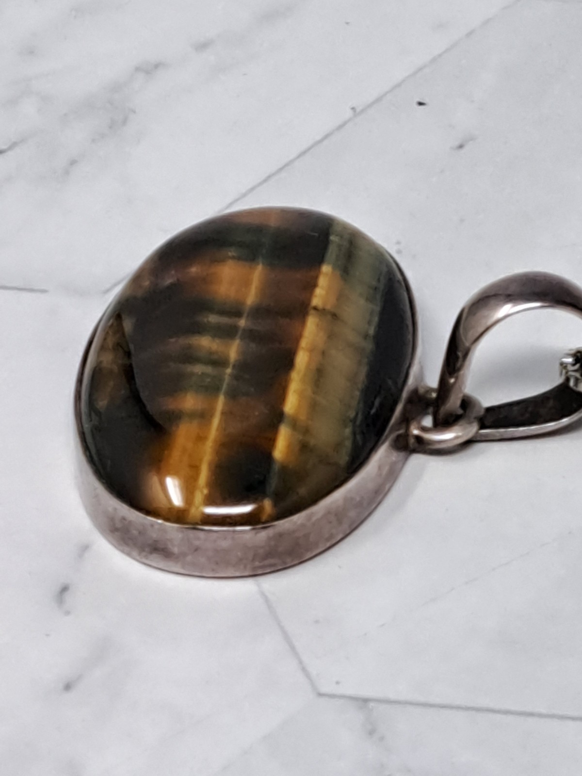Tiger Eye Gemstone 925 Sterling Silver Jewelry Pendant & Chain