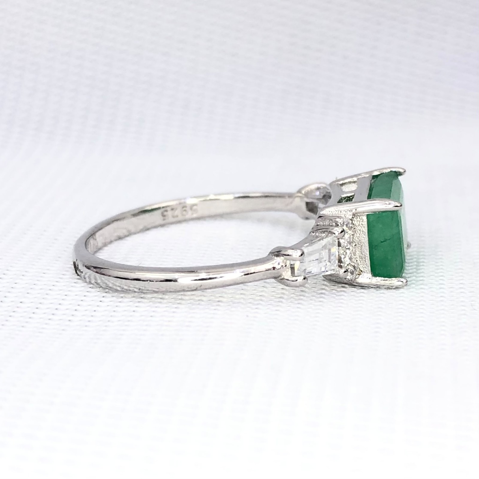Natural Emerald Gemstone 925 Sterling Silver Ring Octagon Top Rich Green 7