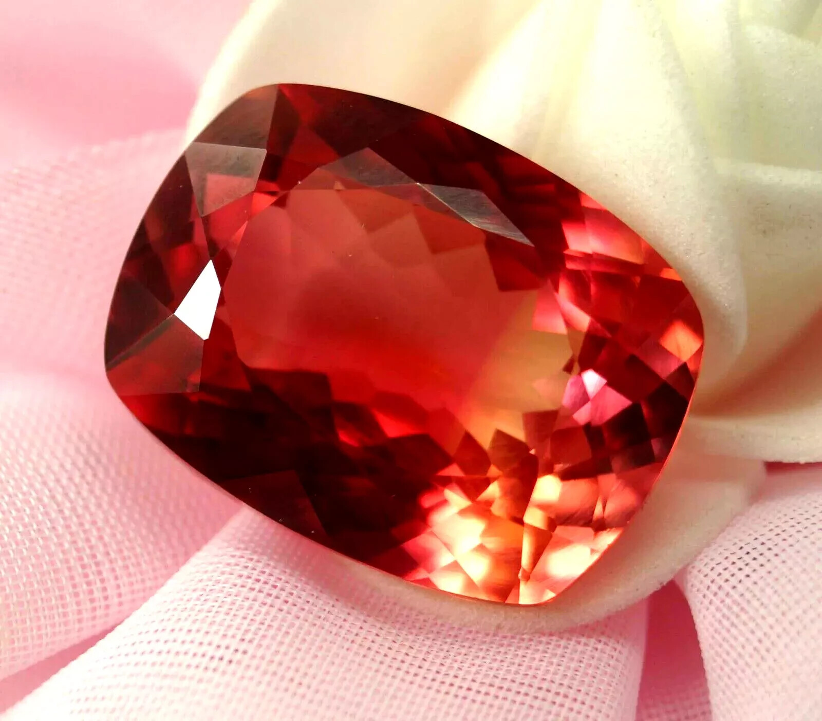 VVS Bi-Color Pitambari Sapphire Cushion Cut 39-41 Ct Natural Certified Gemstone