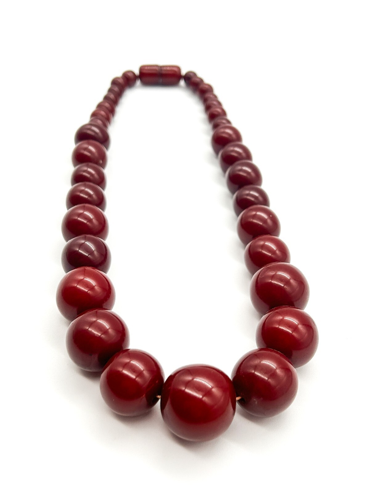 Vintage Graduated Burgundy Red Plastic Bead Necklace Hidden Screw Barrel Clasp