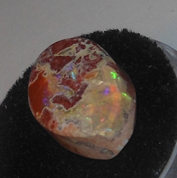 7.10Ct. Mexican Fire Opal Cabochon 15.8×11.4×5.9mm Earth-Mined Gemstone