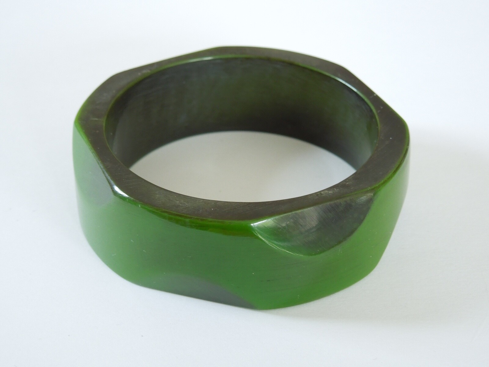 Vintage Green Bangle 1950s Galalith? Not Bakelite 54.4 g Ø 6.6 cm