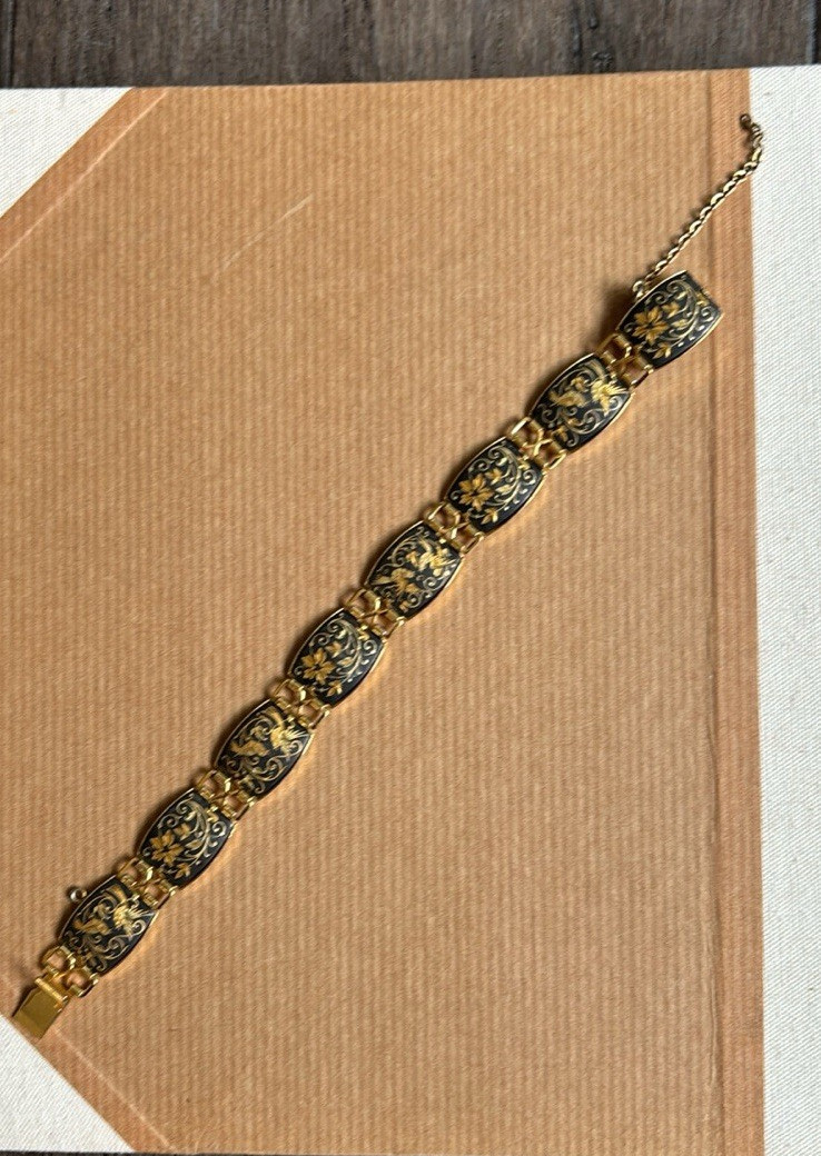 Vintage Spanish Damascene link bracelet. Missing hook on the little chain.