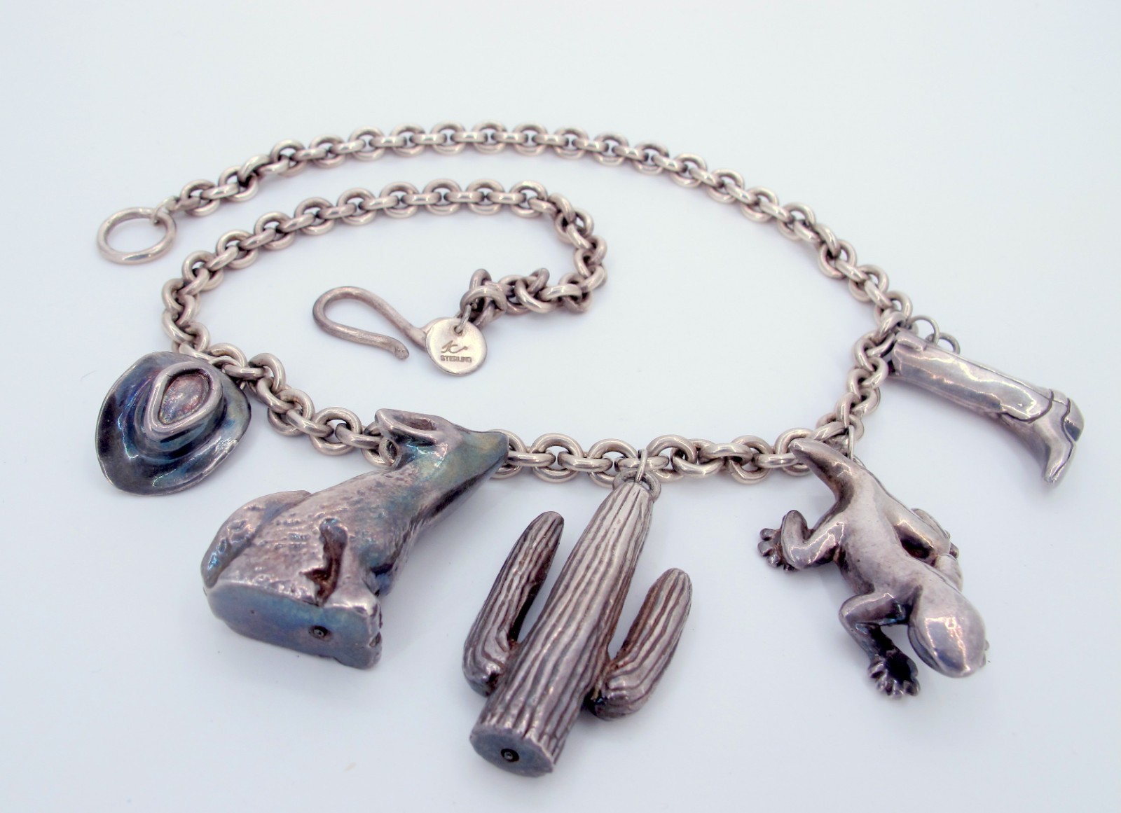 Vintage Sterling Susan Cummings Western 5 Charms Necklace 19″ Long******