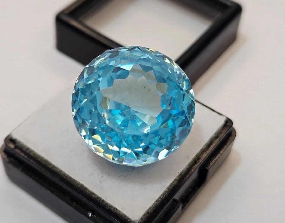 Certified Zircon Sky Blue Colour 58-60Ct Round Cut Cambodia Loose Gemstone
