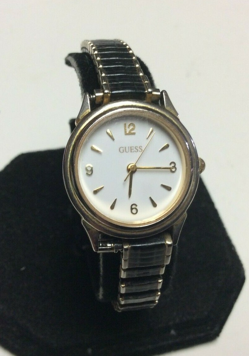 Vintage Guess womens watch,light normal wear/use,new battery, great value L955