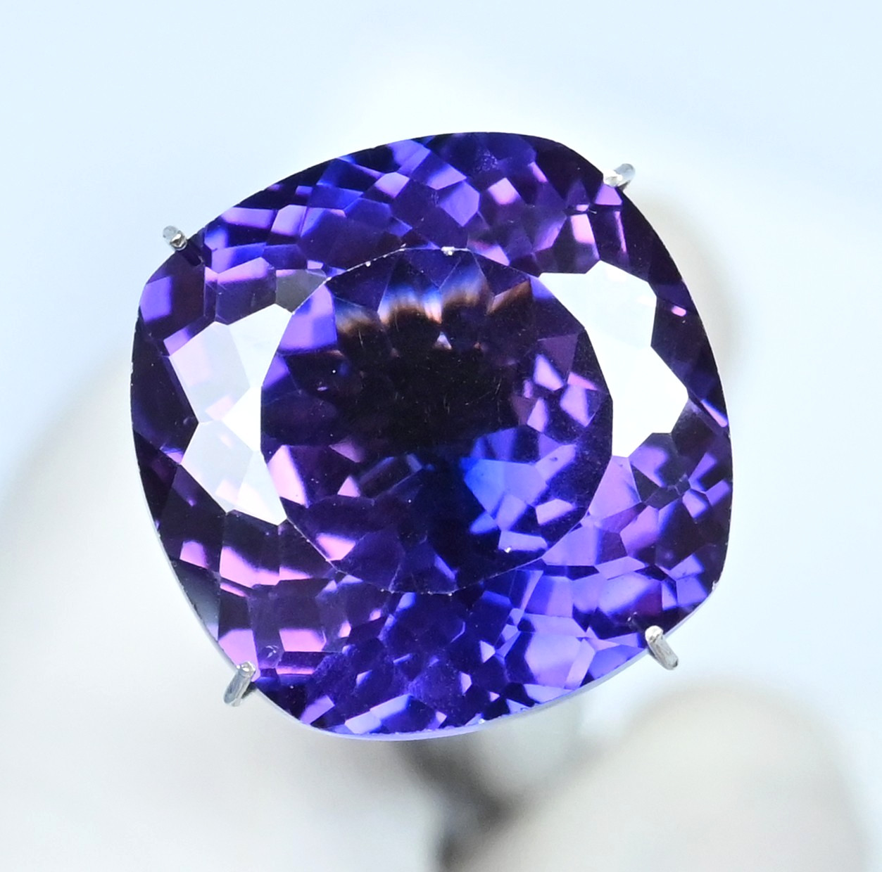 20.50 Ct Natural Purple-Blue Tanzanite Flawless Cushion Certified Loose Gemstone