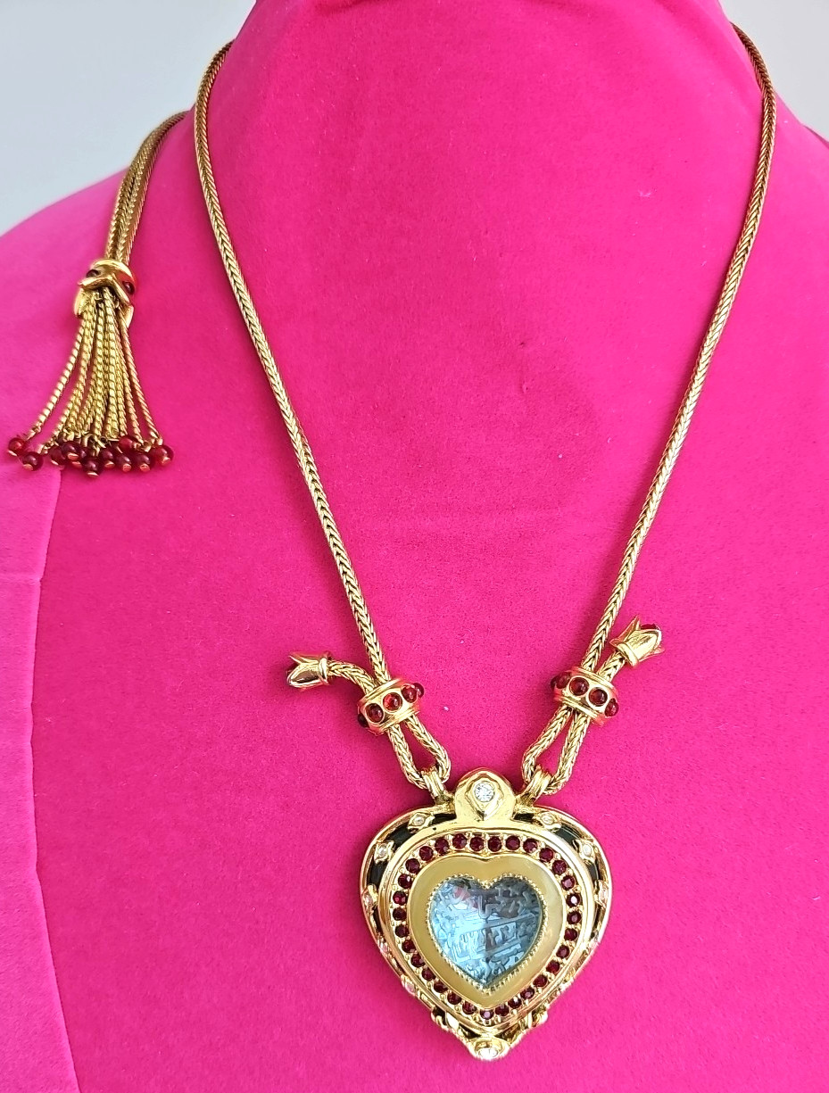 Elizabeth Taylor Avon Shah Jehan Heart Necklace Pendant Taj Mahal Margot Robbie