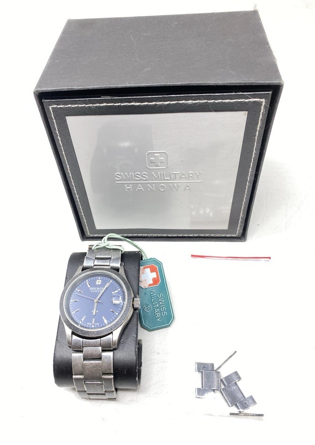 Men’s Swiss Military Hanowa 6-5139 Silver Tone Quartz Date Watch Works Great!