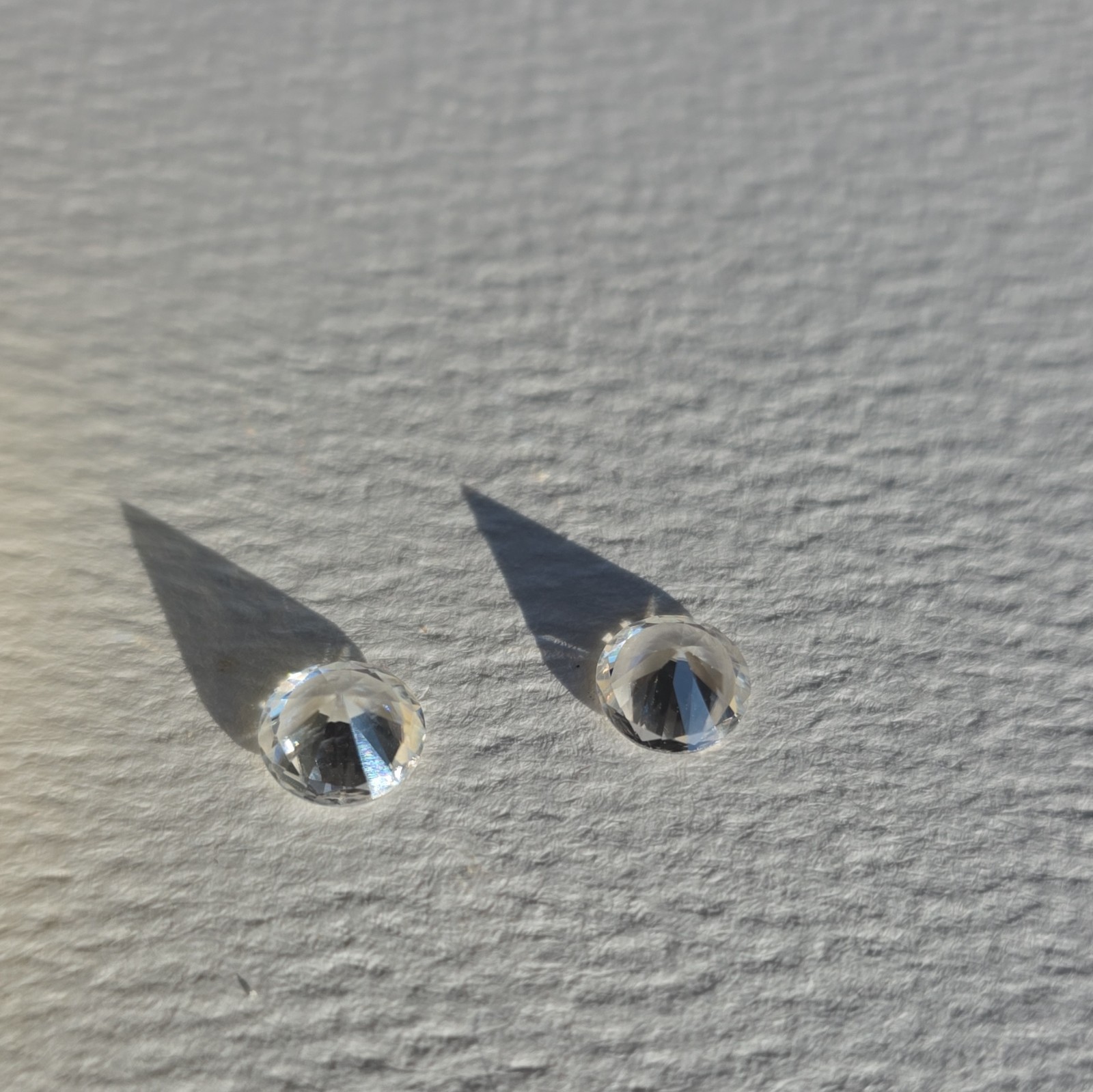 White/Colorless Zircon Round Cut Transparent Pair 6.8mm 2pc