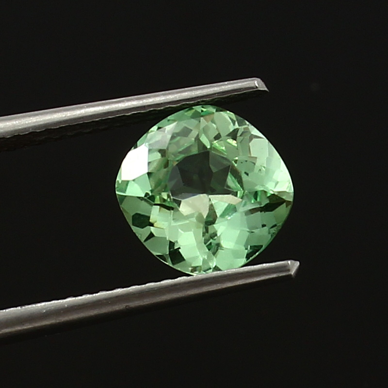AAA Natural Ceylon Green Parti Sapphire Cushion Cut Loose Gemstone 2.30 Ct