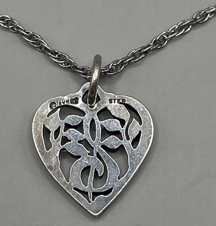 James Avery Women’s Pendant Necklace Sterling Silver 925 Treble Clef Music Heart