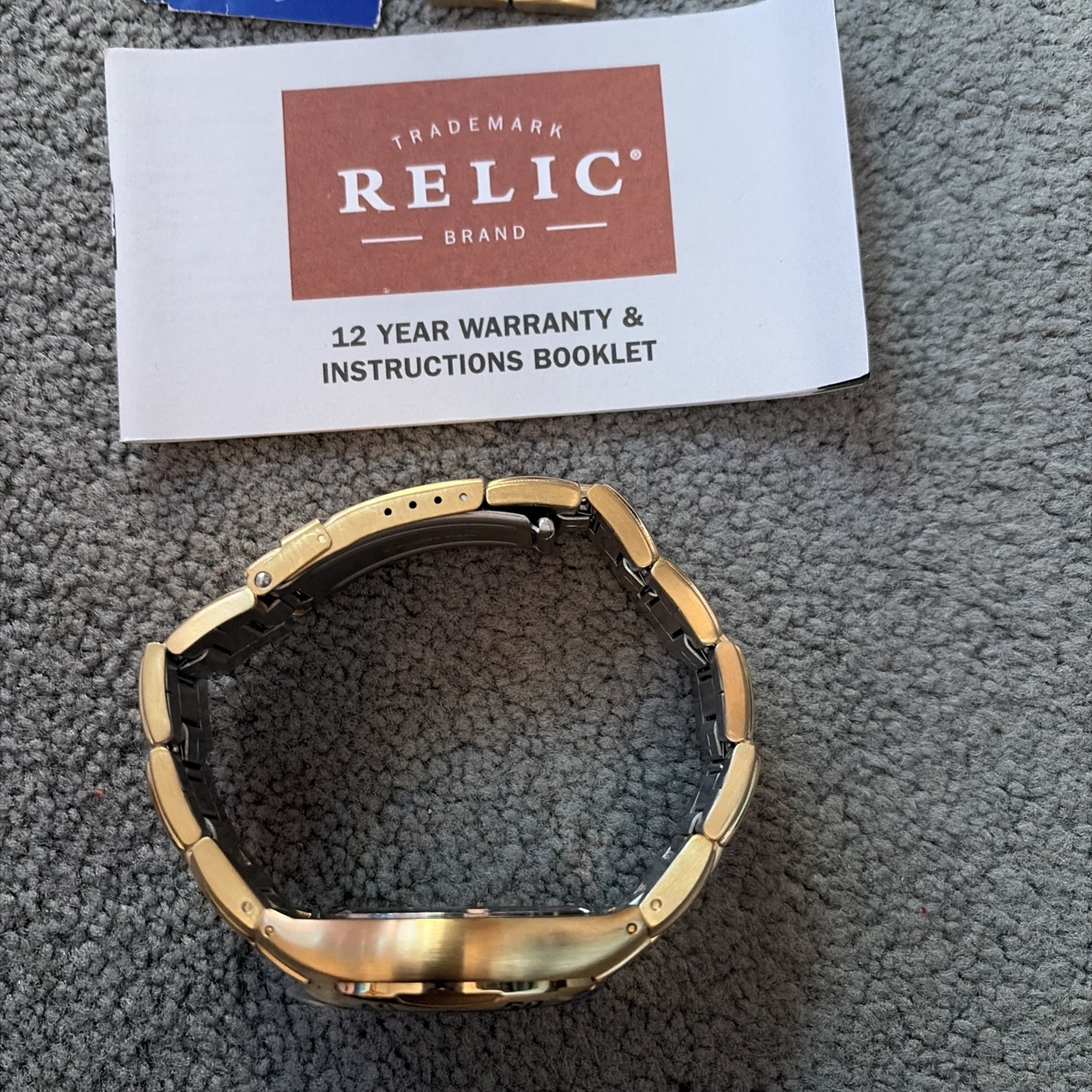 Relic Wet Men’s Wristwatch 50m/165ft With Box ZR11570 Gold Tone Stainless Steel