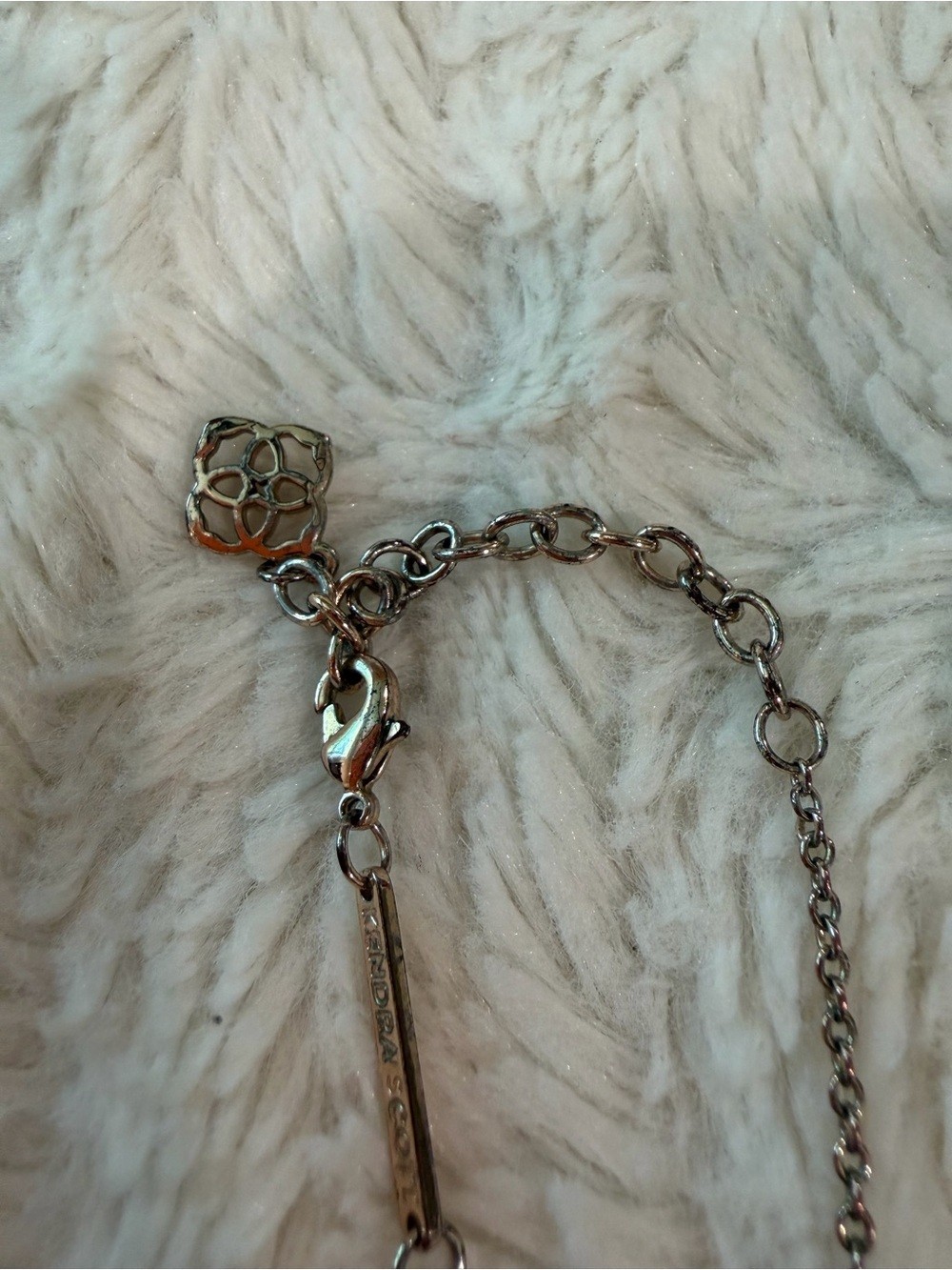Kendra Scott Gold Plated Oval Pendant Necklace 16” long