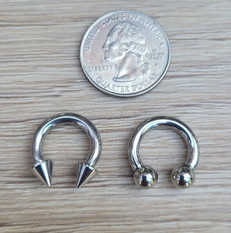 Pair Steel Spike Cone Ear Plugs Septum Tapers Pinchers Horseshoes Gauges 2g-14g