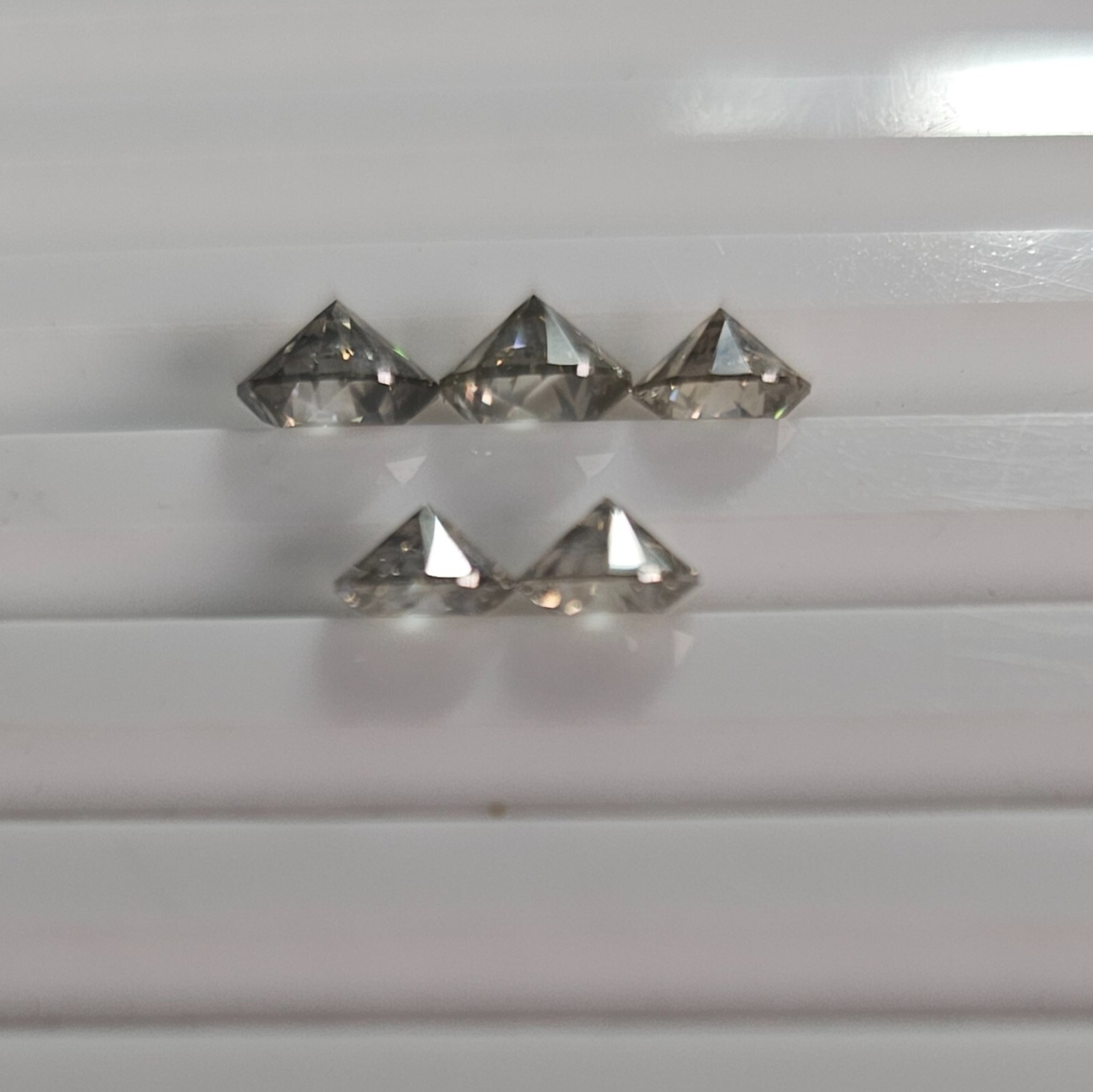 5pcs (size in description) Natural Round Light Greyish Brilliant cut Round fancy