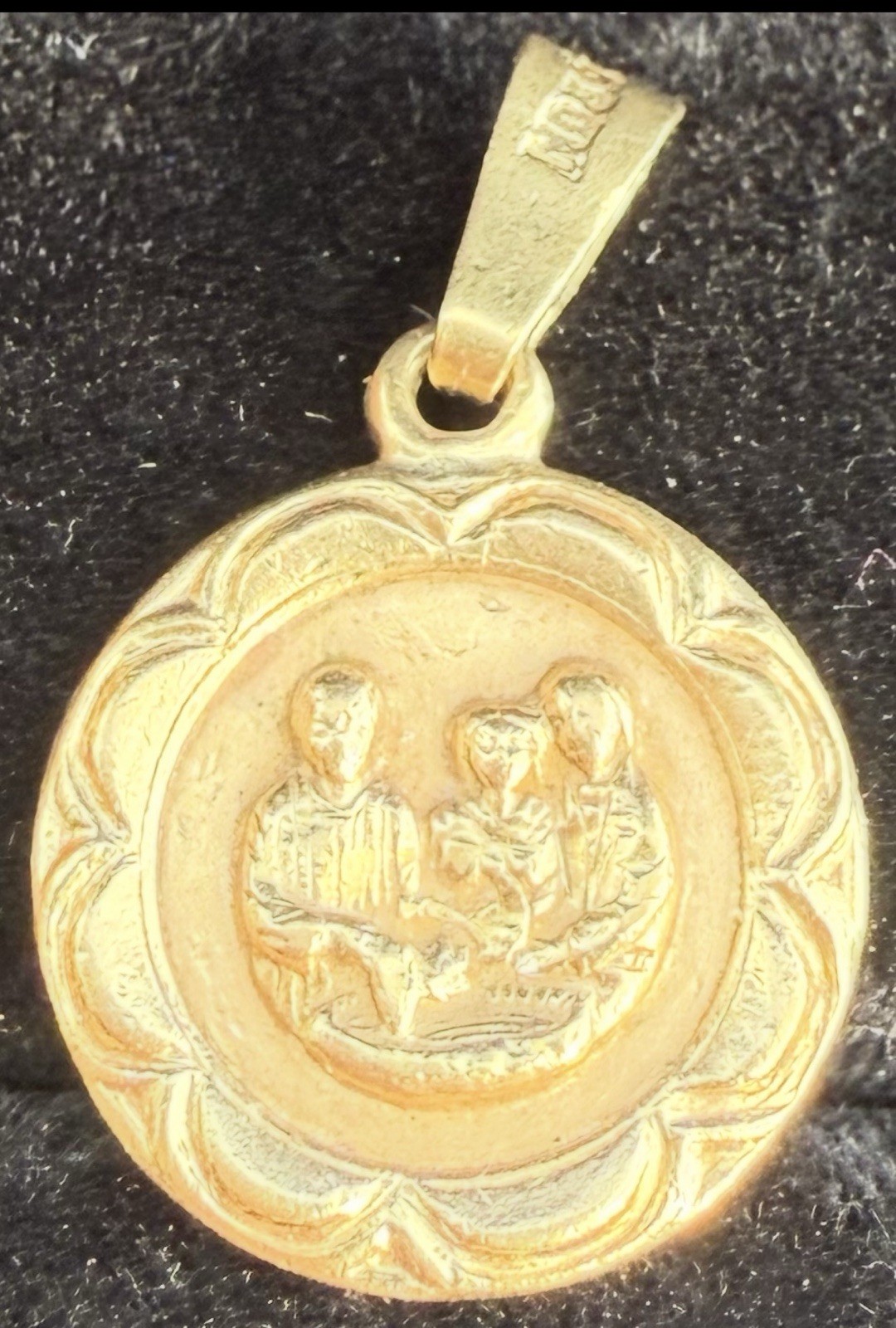 1Ok Solid Yellow Gold Conformation Baptism Christian Pendant/Charm/Coin 1.9g