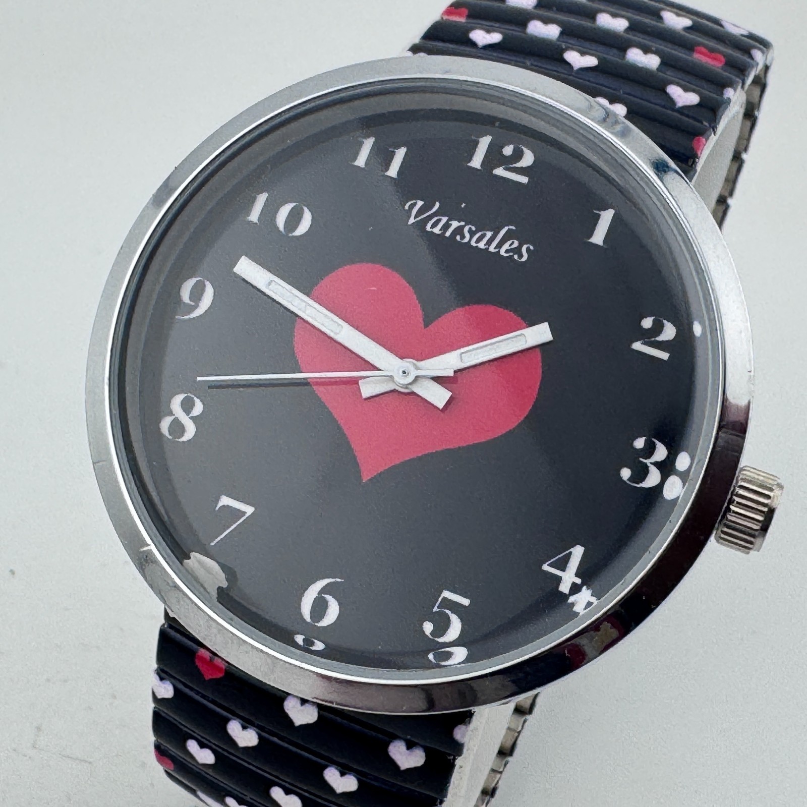 Varsales Quartz Watch Unisex Silver Black Hearts Stretch Japan Analog New Batter