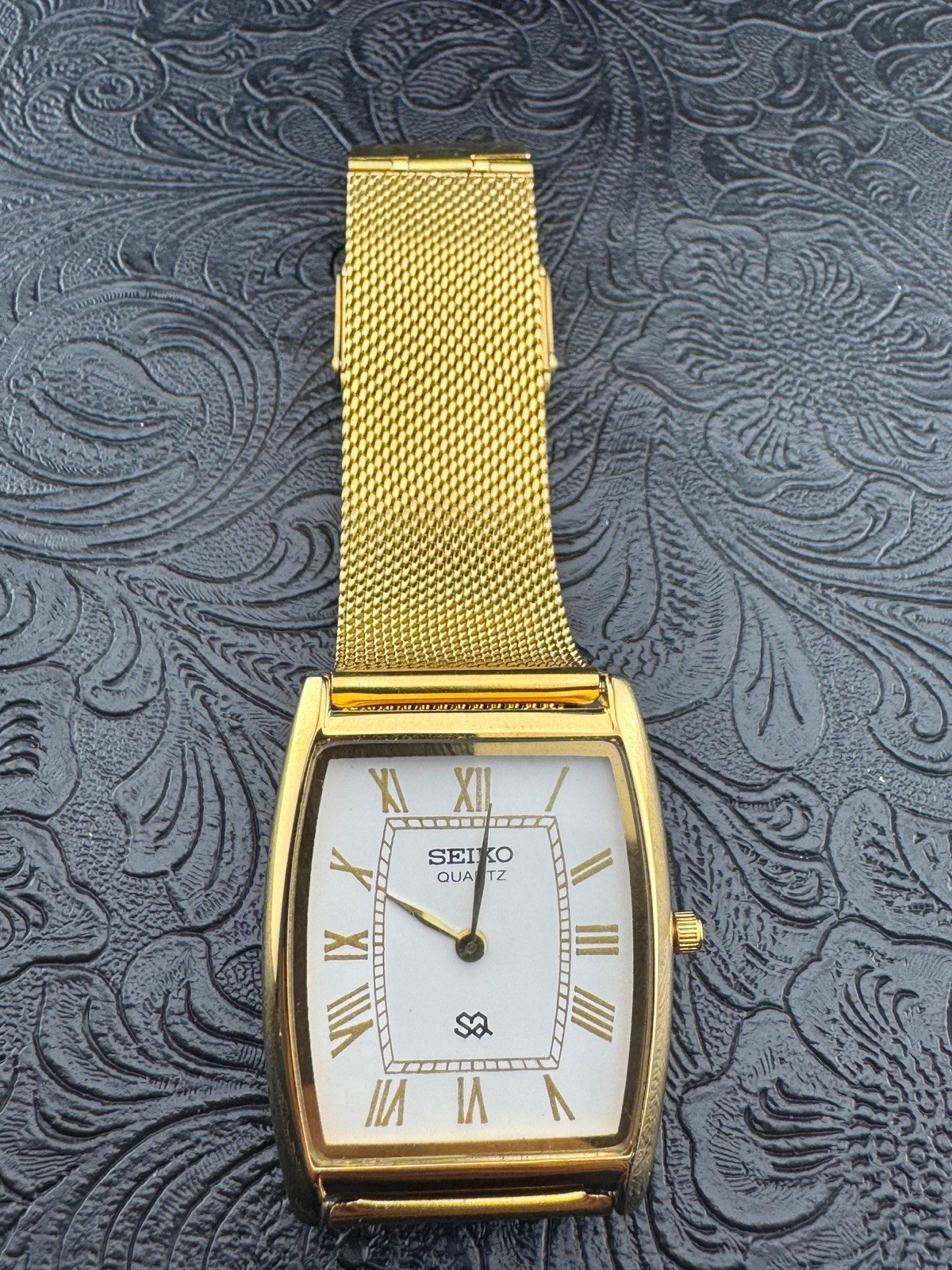 WHITE DIAL Vintage Seiko Slim Quartz Men’s Wrist Watch