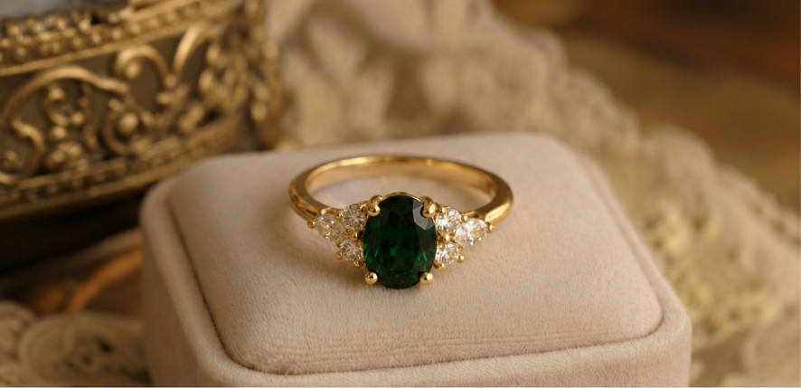 2.04 Ct Oval Cut Natural Sapphire Diamond Engagement Ring 14K Solid Yellow Gold