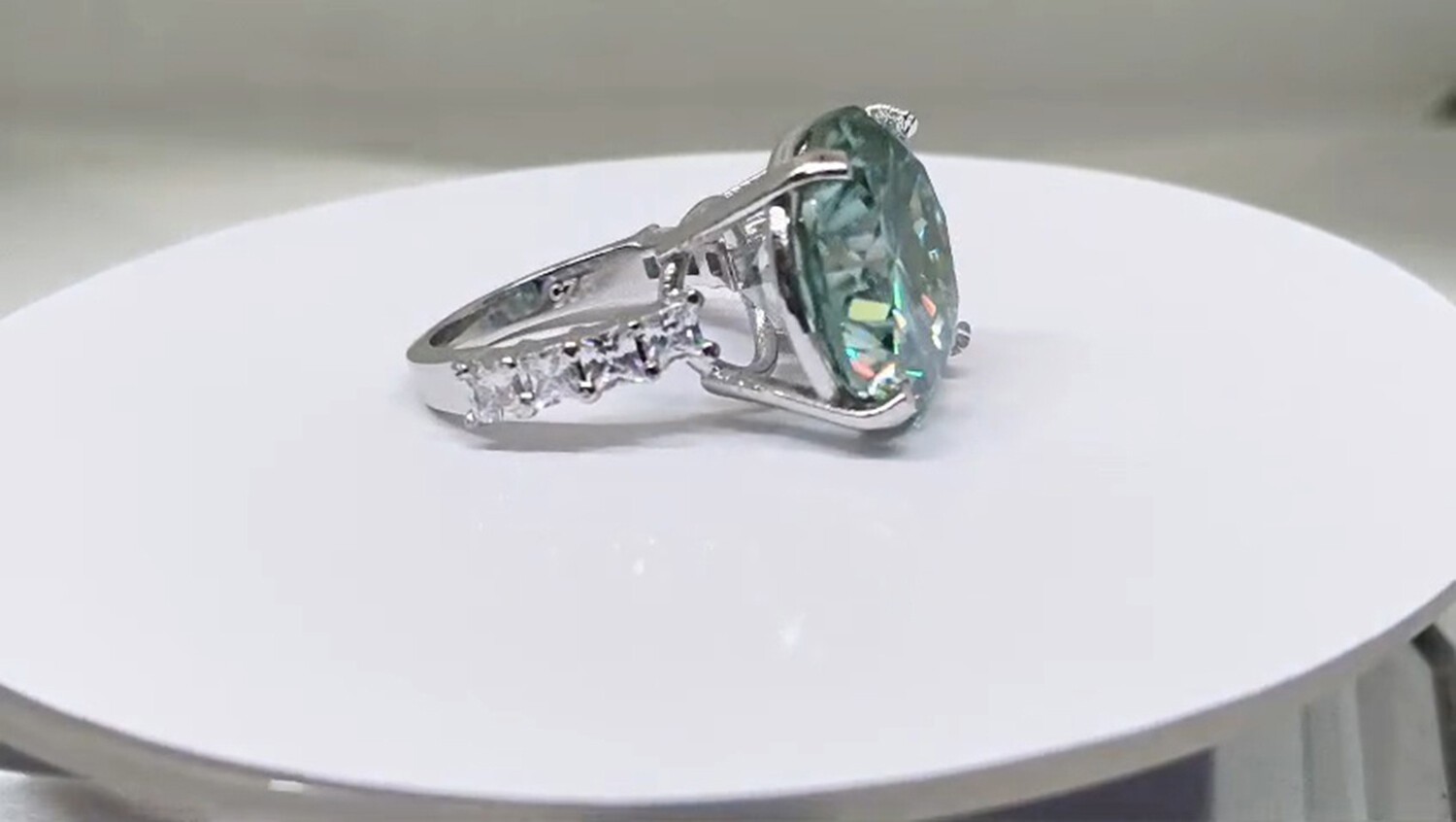 20.00 Ct Blue Lab Grown Diamond Round Solitaire Ring 925 Sterling Silver VVS1