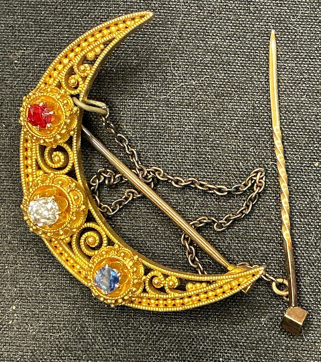 Victorian 18K Gold Crescent Moon Brooch Pin Ruby Diamond Sapphire Etruscan 7g