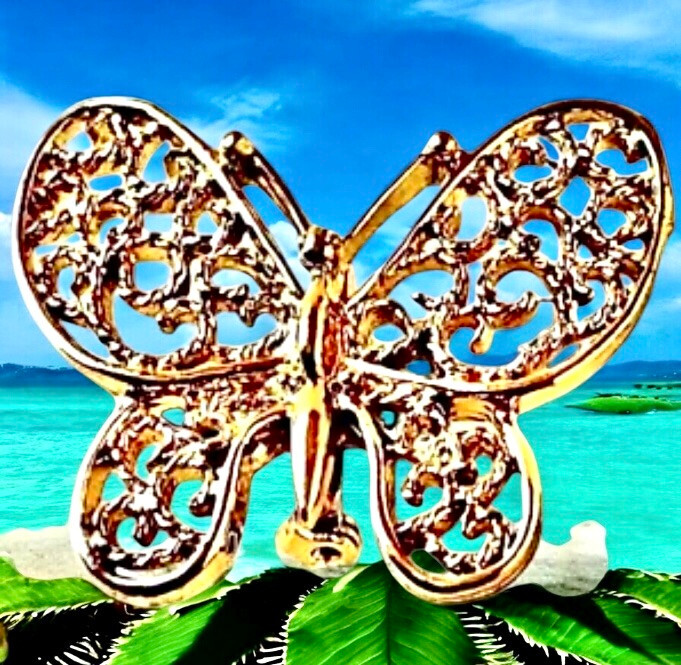Gerry’s Vintage Butteryfly Brooch Pin Goldtone Filigree Signed