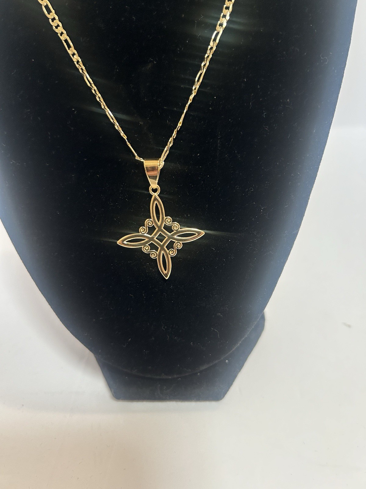 Gold Pleated 14k Chain Necklace 30in with Spiritual Pendant gold Pleated